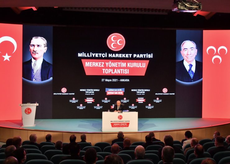 MHP Genel Başkanı Bahçeli, MYK ve MDK üyeleri ile araya geldi