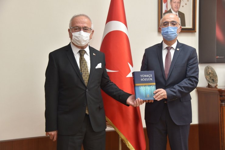 KMÜ’de "Dünya Dili Türkçe’ konferansı