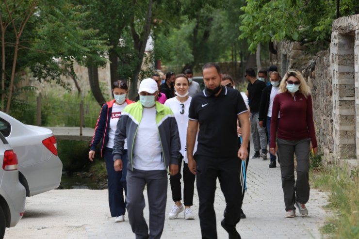 Niğde Belediye Başkanı Özdemir’in haftasonu mesaisi dolu geçiyor