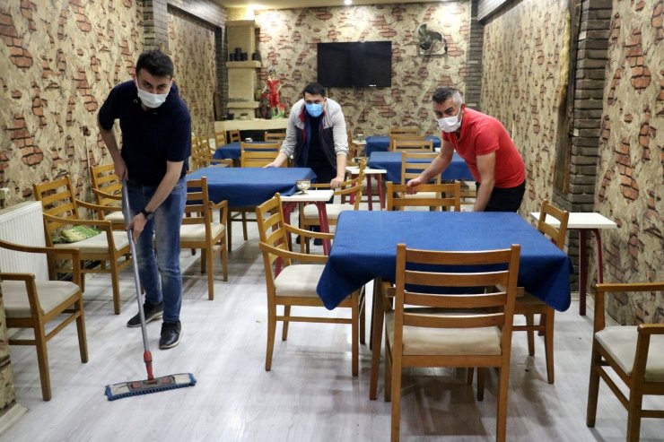 Kafe, lokanta ve restoranlarda normalleşme hazırlıkları