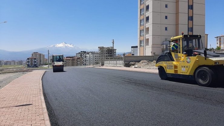 Kocasinan’da yenilenmedik cadde sokak kalmayacak