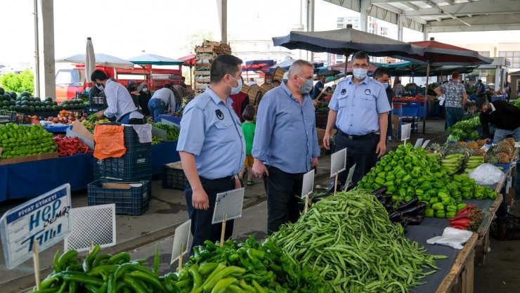 Altındağ’ın semt pazarlarında korona virüs denetimleri sürüyor