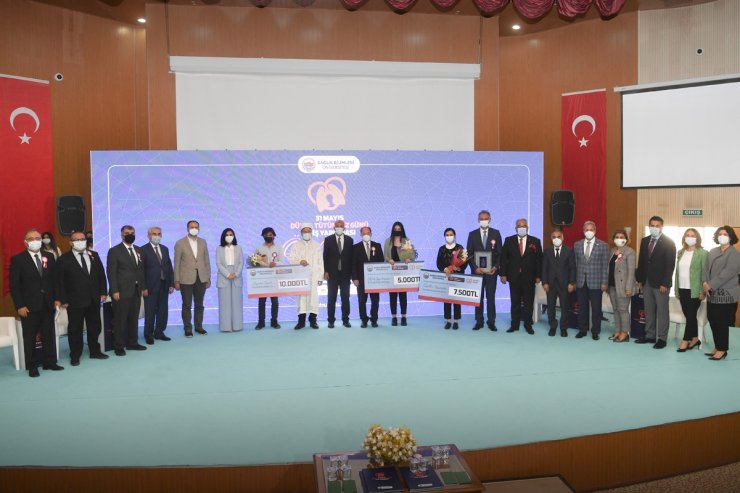 Diyanet İşleri Başkanı: “Sigarayla topyekun mücadele etmeliyiz”