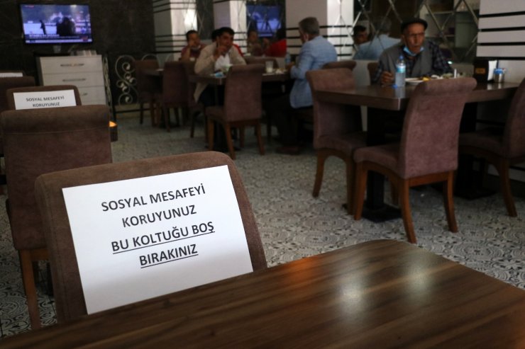 Kafe ve restoranlarda yüzler güldü