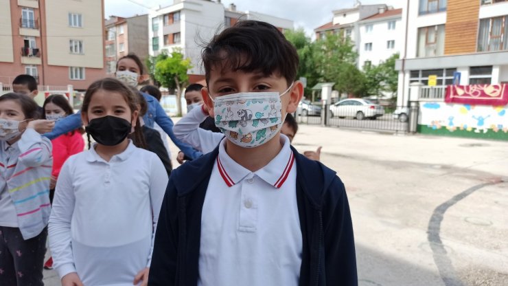 Başarıları ile bilinen okulun öğrencileri sıralarına kavuştu