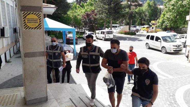 Akşehir’de uyuşturucu operasyonu: 2 gözaltı