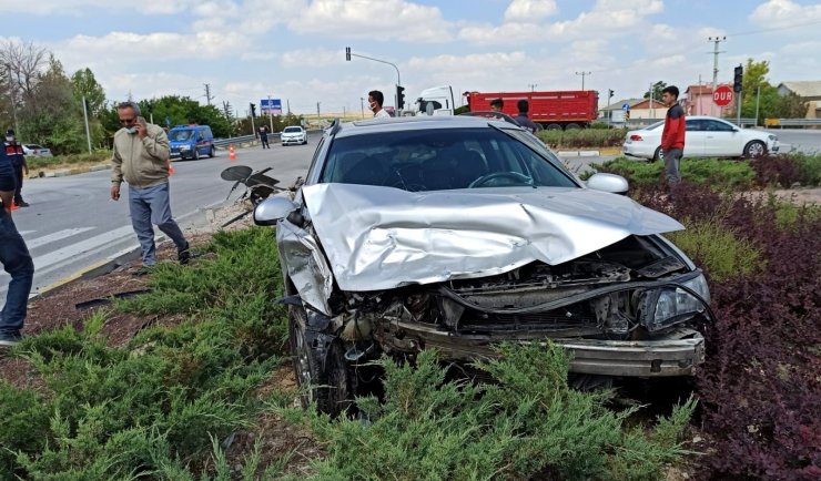 Aksaray’da otomobiller çarpıştı: 3 yaralı