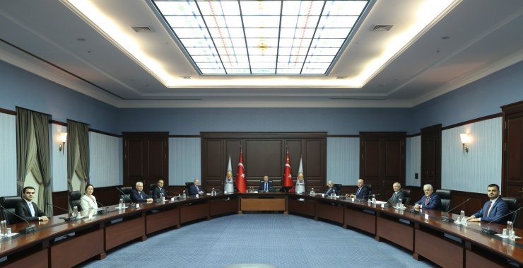 Cumhurbaşkanı Erdoğan, Yeni Azerbaycan Partisi heyetini kabul etti