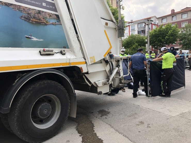 Çöp kamyonunun çarptığı kadın hayatını kaybetti