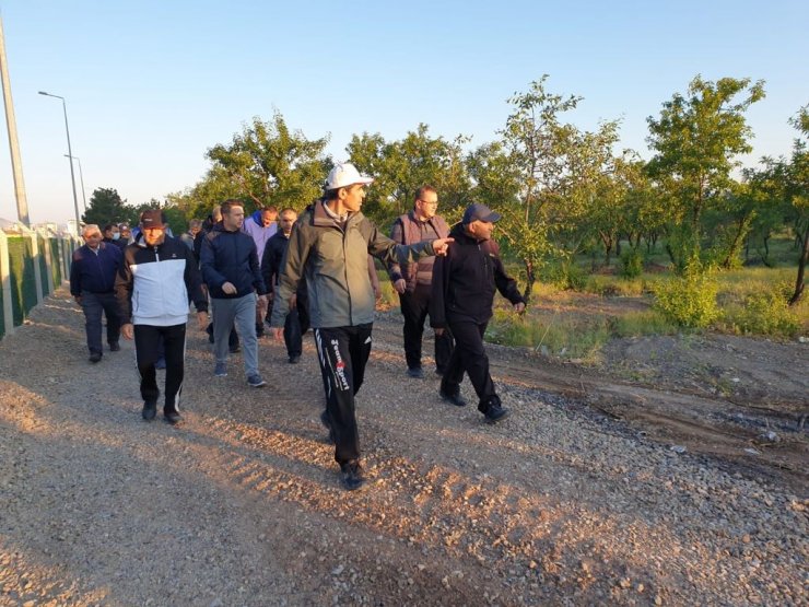 Başkan Büyükkılıç sabahın ilk ışıklarında mesaiye başladı