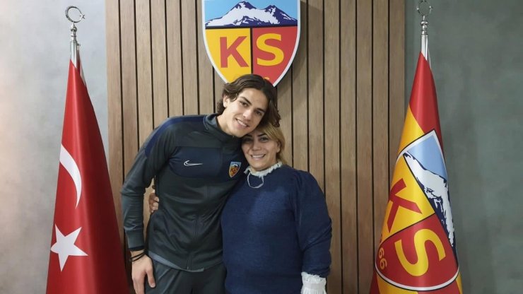 Kayserispor kalecisi Doğan Alemdar: "Hedefim Avrupa’da oynamak"