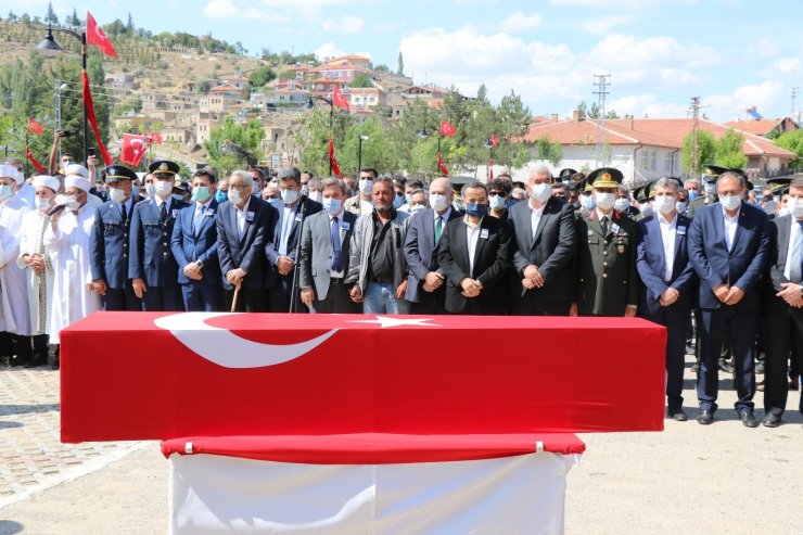 Aksaraylı şehit Sarılmaz dualarla son yolculuğuna uğurlandı