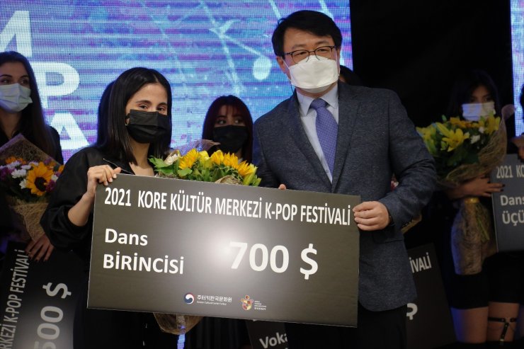 K-Pop hayranlarının heyecanla beklediği ‘2021 K-Pop Festivali’ gerçekleştirildi