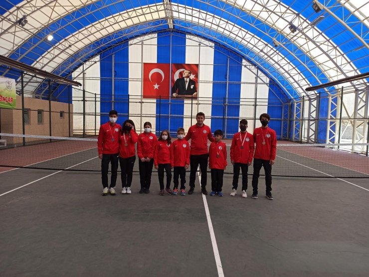 Spor A.Ş’nin altın raketleri