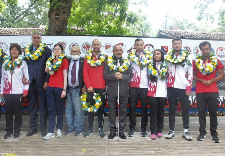 Görme Engelliler Atletizm Milli Takımı, TSYD Ankara Şubesi’nde bir araya geldi