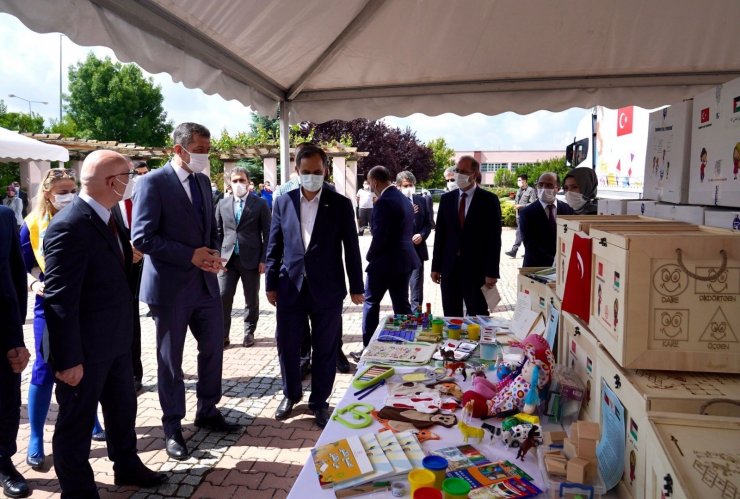 Milli Eğitim Bakanlığından Filistinli çocuklara ‘oyun sandıkları’