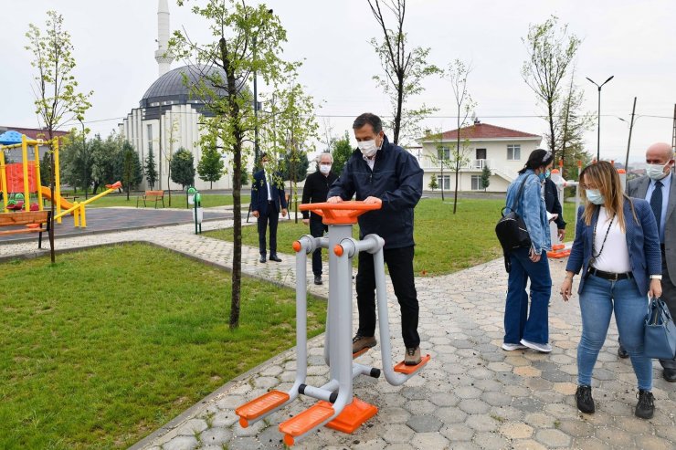 Başkan Ataç parkları yerinde inceledi