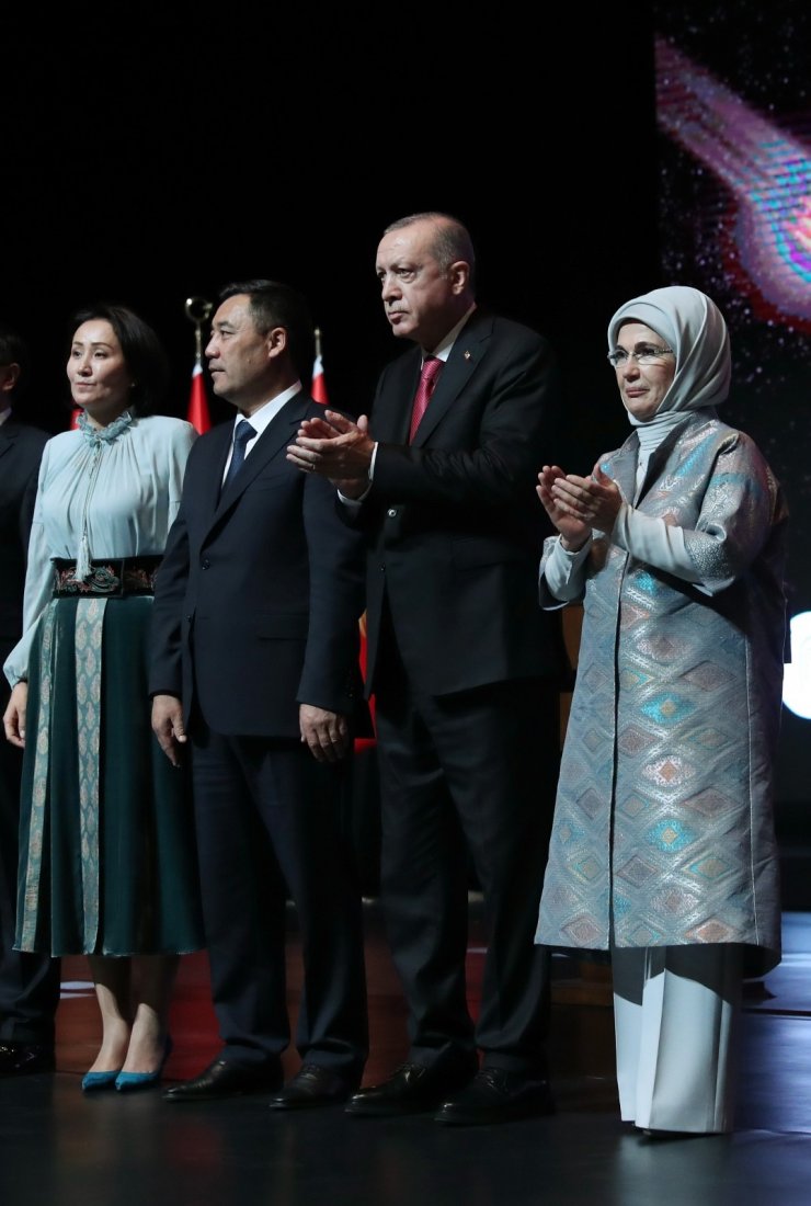 Cumhurbaşkanı Erdoğan: “O ulu çınarın altında büyük bir aile olarak toplanıyoruz”