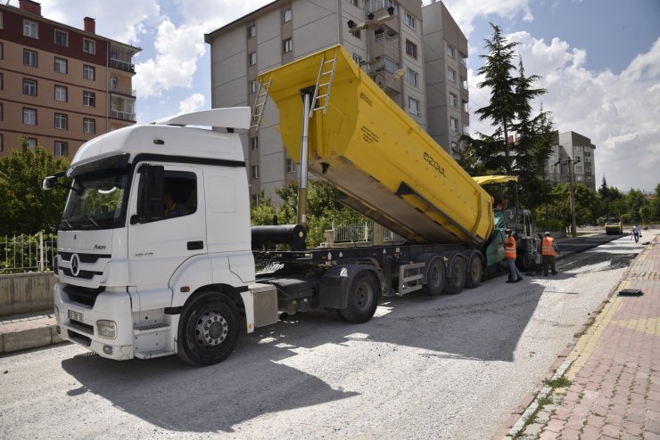 Selçuklu’da 72 mahallede asfalt çalışması sürüyor