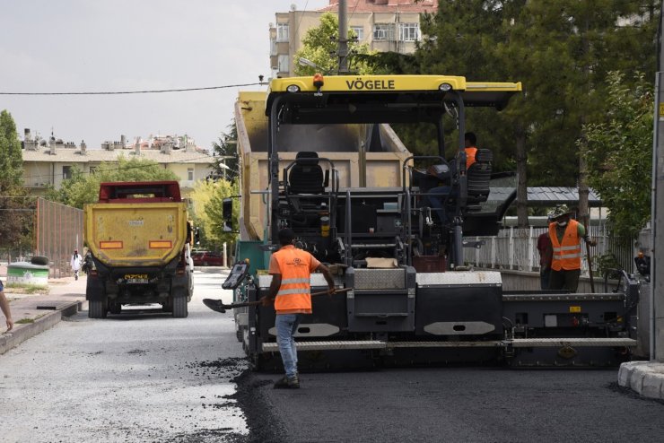 Selçuklu’da 72 mahallede asfalt çalışması sürüyor