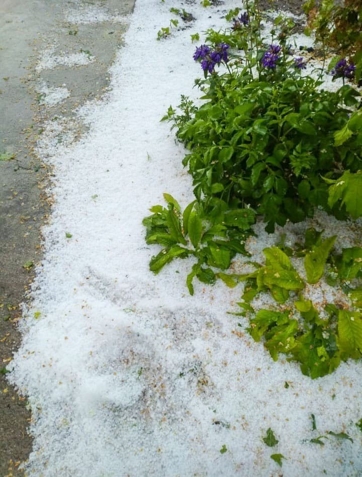 Eskişehir’e fındık büyüklüğünde dolu yağdı