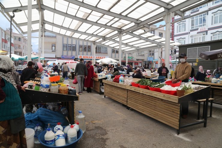 Gölbaşı’ndaki Köylü Pazarı yeni yüzüyle hizmete açıldı