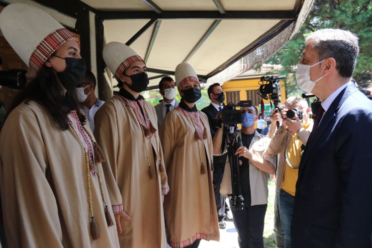 Anadolu Masalları Eskişehir Masal Evi, Bakan Selçuk’un katılımıyla açıldı