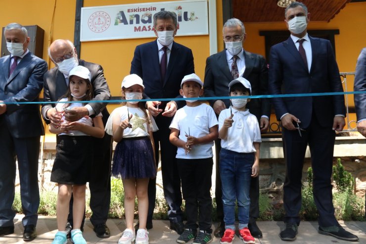 Anadolu Masalları Eskişehir Masal Evi, Bakan Selçuk’un katılımıyla açıldı