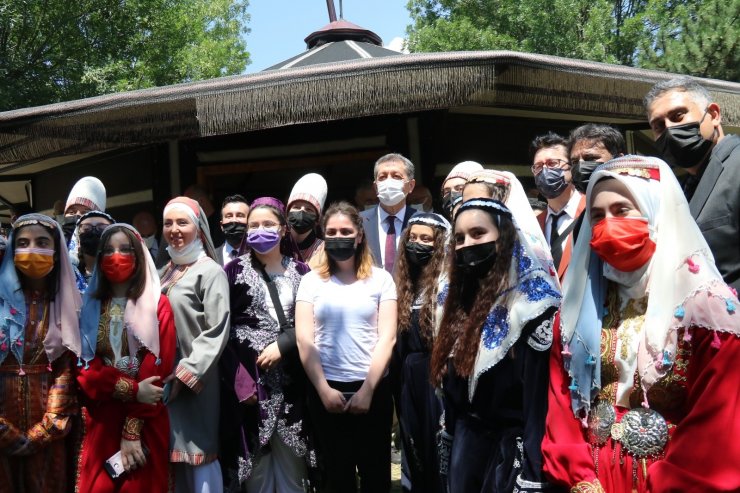 Anadolu Masalları Eskişehir Masal Evi, Bakan Selçuk’un katılımıyla açıldı