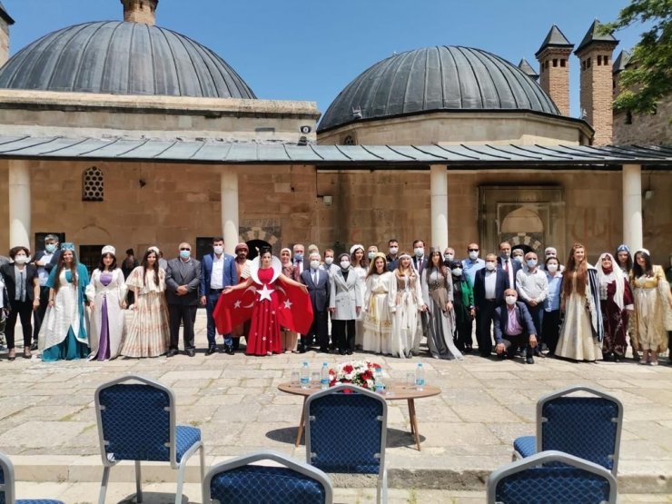 Seyitgazi’de el emeği ürünler sergilendi