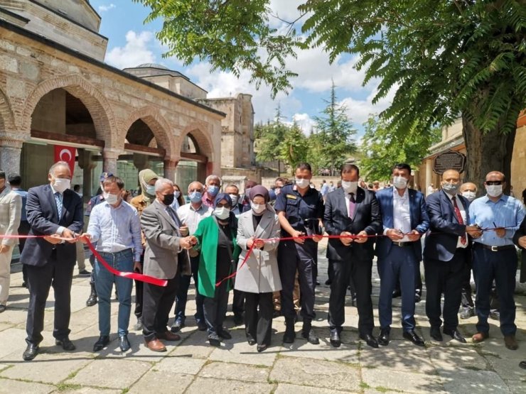 Seyitgazi’de el emeği ürünler sergilendi