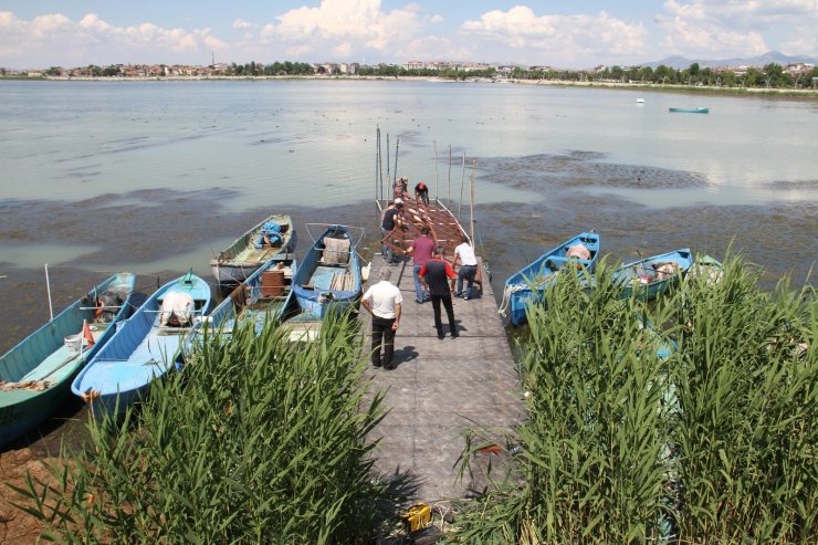 Beyşehir Gölü’nde balıkçılar, yeni av sezonuna hazırlanıyor