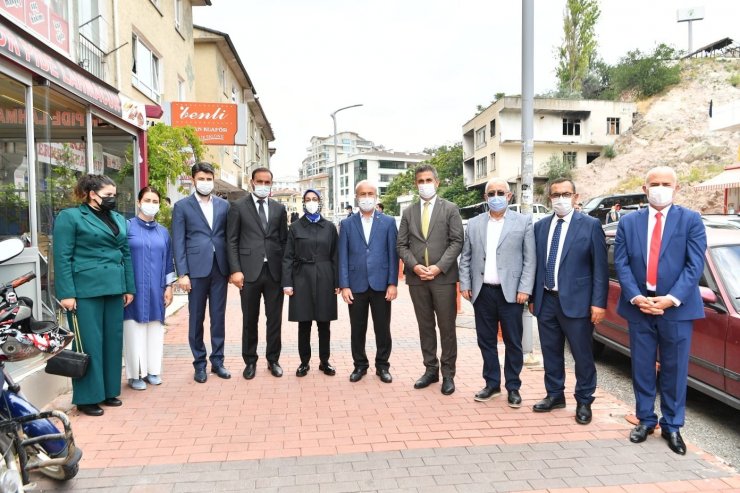 Mamak Belediye Başkanı Köse’den esnafa ziyaret