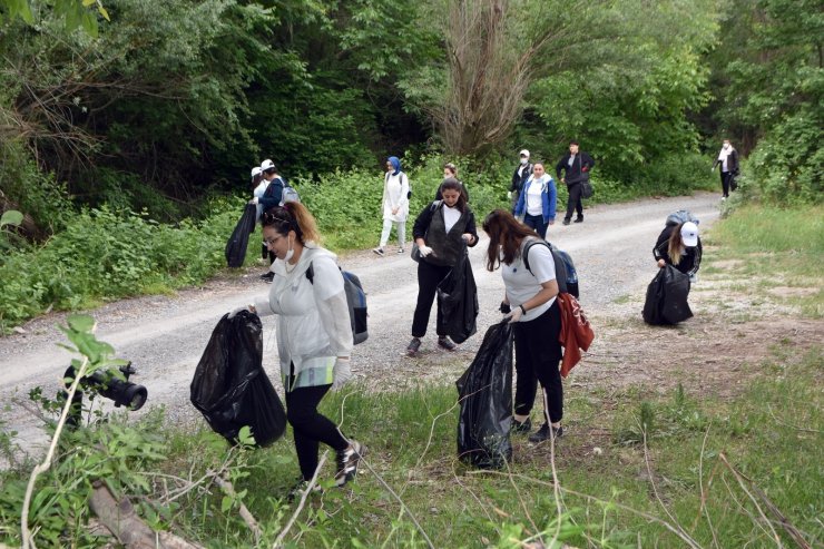 Koramaz Vadisi’nde çevre temizliği yapıldı