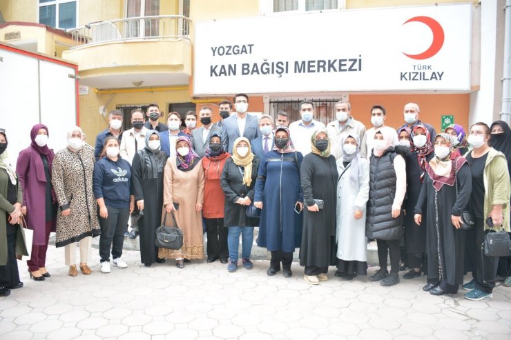 AK Parti’den kan bağışı kampanyasına destek