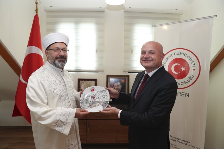 Diyanet İşleri Başkanı Erbaş, Kosova Türk Temsil Heyeti Başkanlığı’nı ziyaret etti