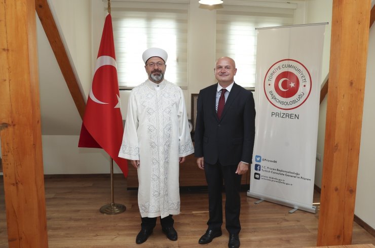 Diyanet İşleri Başkanı Erbaş, Kosova Türk Temsil Heyeti Başkanlığı’nı ziyaret etti