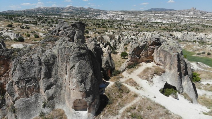 Kapadokya’da peribacaları sahipsiz bırakıldı