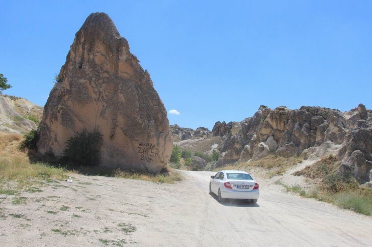 Kapadokya’da peribacaları sahipsiz bırakıldı