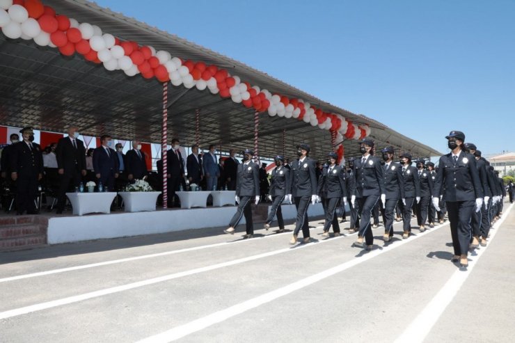 Aksaray’da 391 kadın polis için mezuniyet töreni düzenlendi