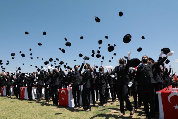 Aksaray’da 391 kadın polis için mezuniyet töreni düzenlendi