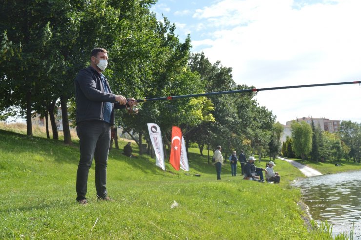 Av yasağı bitti amatör balıkçılar soluğu su kenarlarında aldı