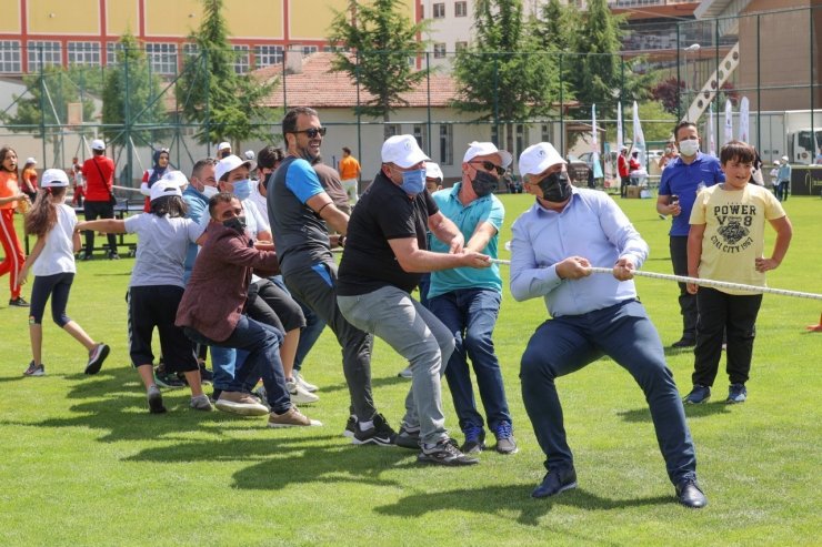 “Babafest” renkli görüntülere sahne oldu