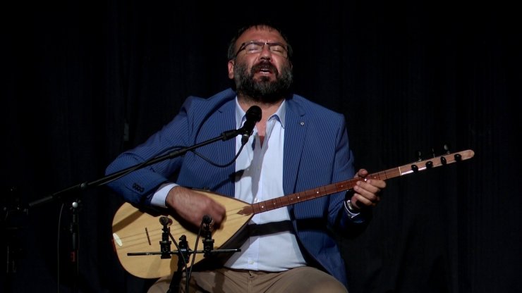 Dayanışma konserleri Tolga Sağ ile devam etti