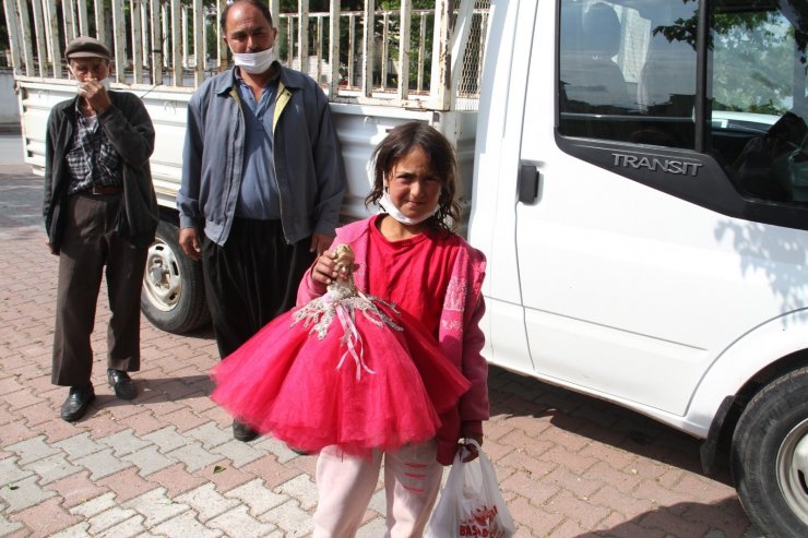 Kayıp olarak aranan kız çocuğu kaldıkları çadıra döndü