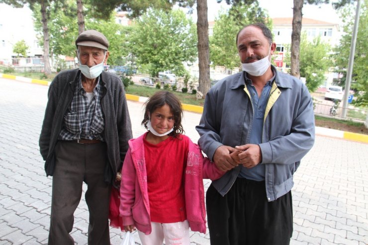 Kayıp olarak aranan kız çocuğu kaldıkları çadıra döndü