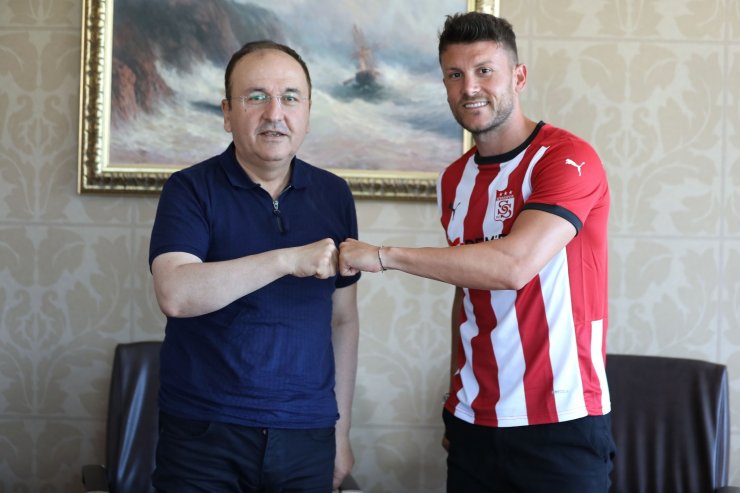 Sivasspor Sefa Yılmaz transferini açıkladı