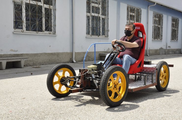 Lise öğrencilerinden en ucuz ve en hızlı elektrikli araç