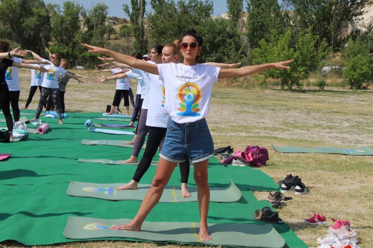 Hindistanlılar Uluslararası Yoga Günü’nü Kapadokya’da kutladı