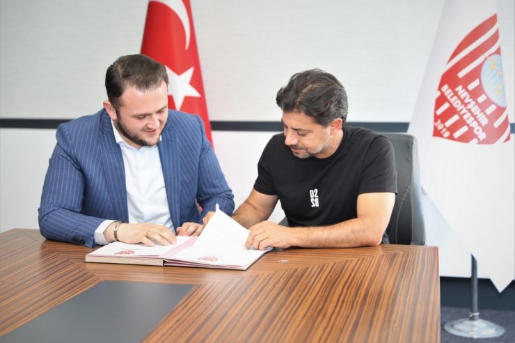 Nevşehir Belediyespor, Teknik Direktör Yusuf Tokaç ile anlaştı